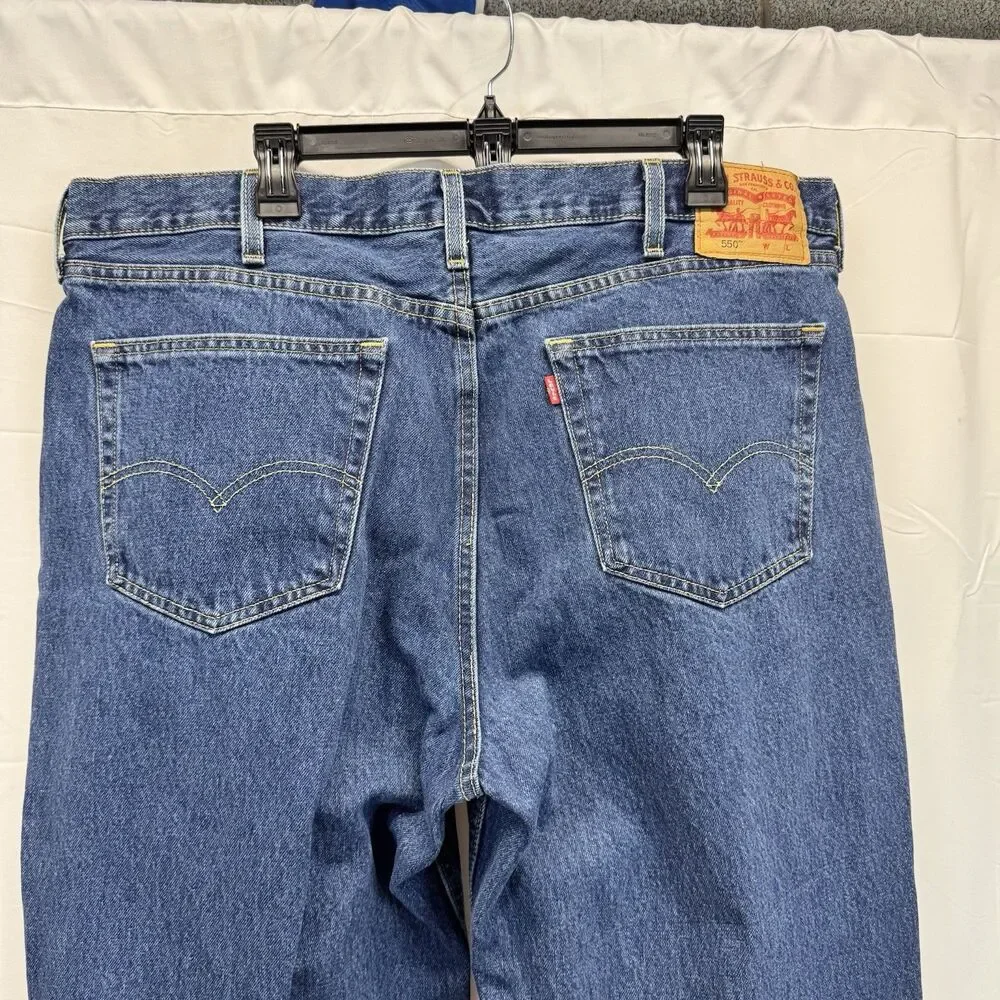 Levi's 550 Jeans 42x34 Mens Relaxed Fit Stonewash Blue Denim Big Tall Relaxed